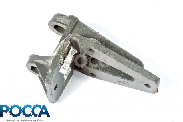 Кронштейн передней рессоры 2-й оси задний 8x4 HOWO (Хово) WG9731520004